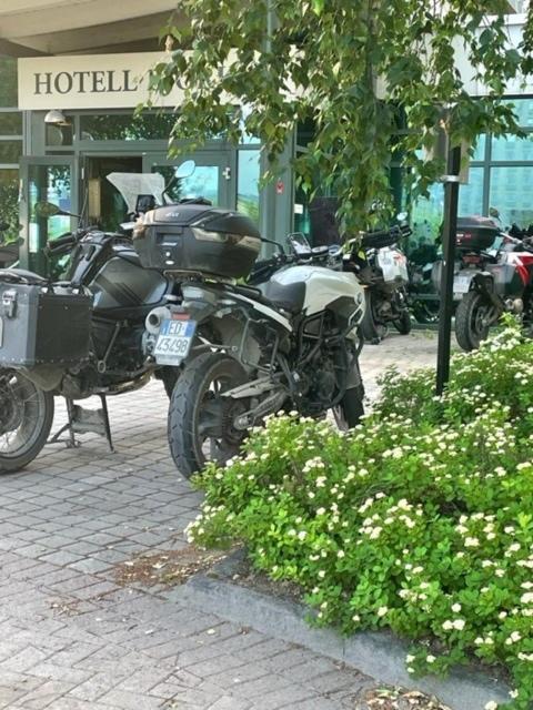 Hotell Bjoerken أوميو المظهر الخارجي الصورة