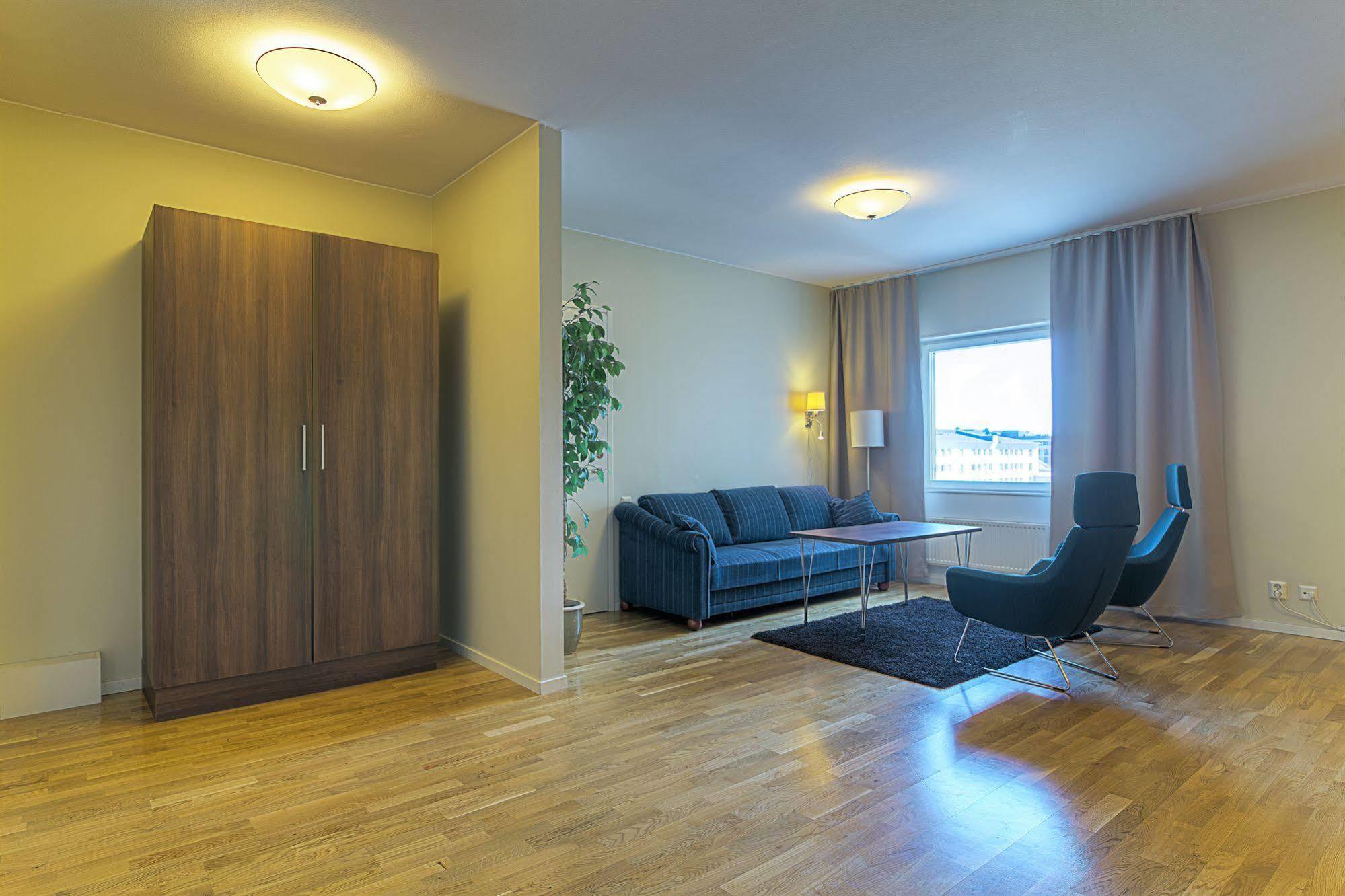 Hotell Bjoerken أوميو المظهر الخارجي الصورة